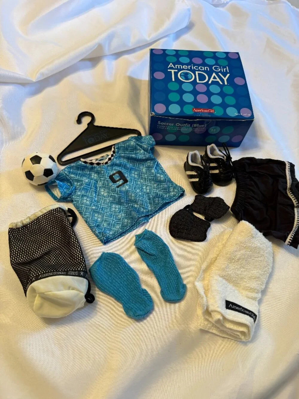 American Girl Doll complete Soccer Outfit (2004) Retired.